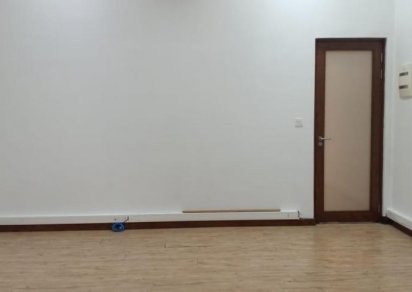 Office - 32 m²