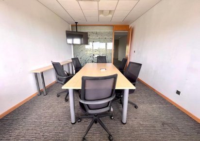 Office - 335 m²