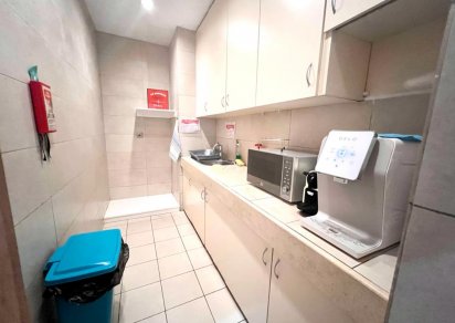 Office - 335 m²