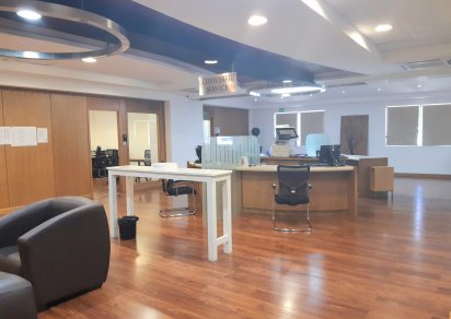 Office - 392 m²