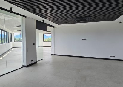 Office - 526 m²