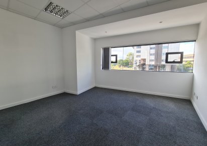Office - 588 m²
