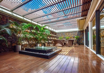 Office - 692 m²