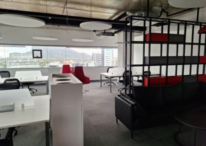 Office - 725 m²