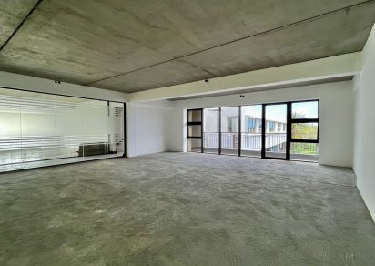 Office - 74 m²