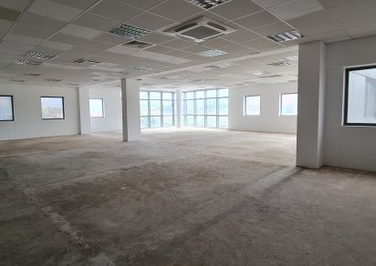 Office - 750 m²