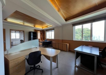 Office - 79 m²