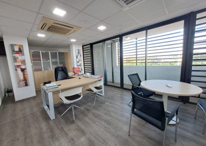 Office - 94 m²