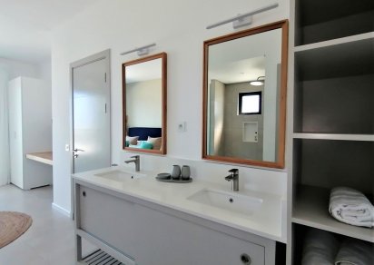 Penthouse - 3 Bedrooms - 250 m²