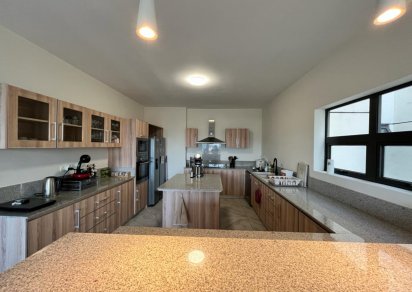 Penthouse - 3 Bedrooms - 260 m²