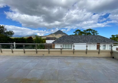 Penthouse - 3 Bedrooms - 359 m²