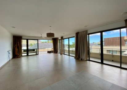 Penthouse - 3 Bedrooms - 359 m²
