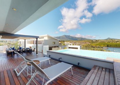 Penthouse - 4 Bedrooms - 334 m²