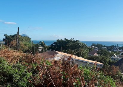 Residential land - 1055 m²