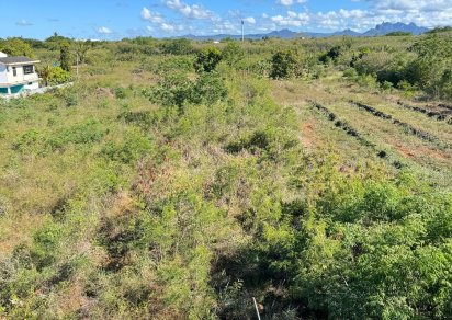 Residential land - 1067 m²