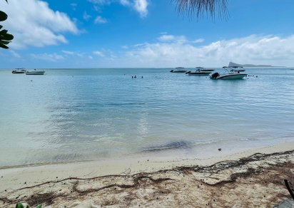 Residential land - 1302 m²