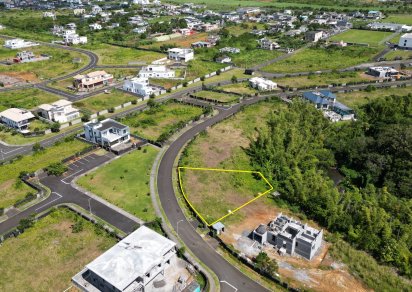 Residential land - 1477 m²