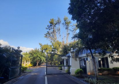 Residential land - 2182 m²