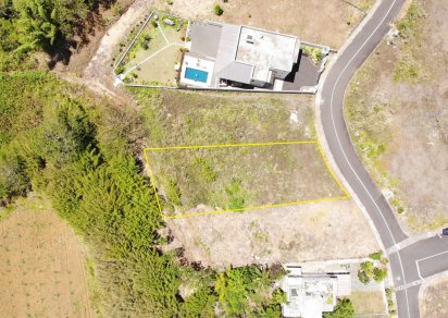 Residential land - 270 Toise(s)