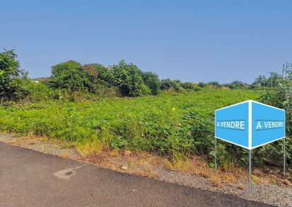 Residential land - 2 361.60 m²