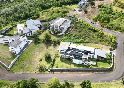 Residential land - 309 Toise(s)