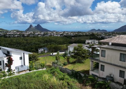Residential land - 309 Toise(s)
