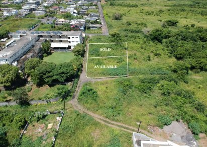 Residential land - 379.88 m²