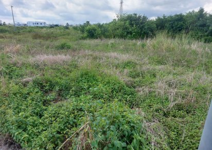 Residential land - 715 m²