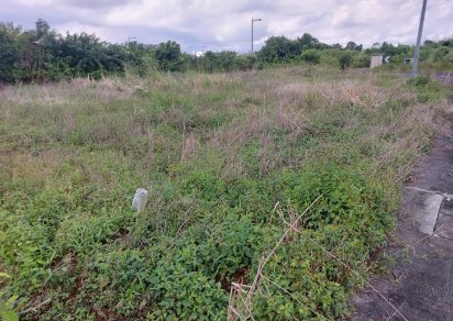 Residential land - 715 m²