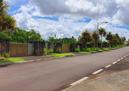 Residential land - 748 m²