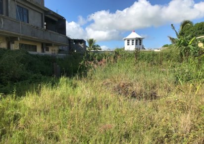 Residential land - 787 m²