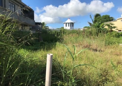 Residential land - 787 m²