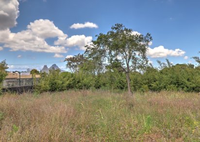 Residential land - 799 m²