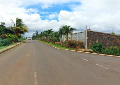 Residential land - 923 m²
