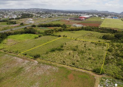Terrain agricole - 14097 m²