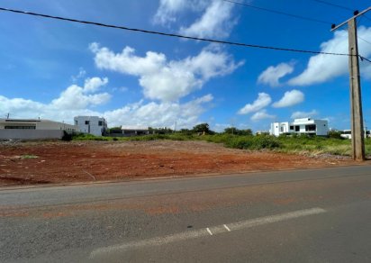 Terrain commercial - 1 736.22 m²
