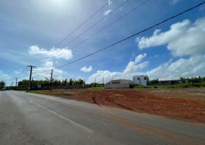 Terrain commercial - 1 736.22 m²