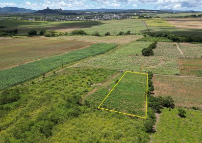 Terrain commercial - 2110 m²