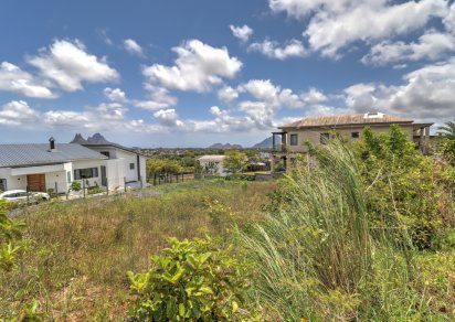 Terrain résidentiel - 1178 m²