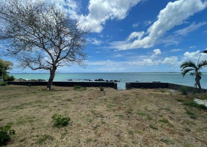 Terrain résidentiel - 1182 m²