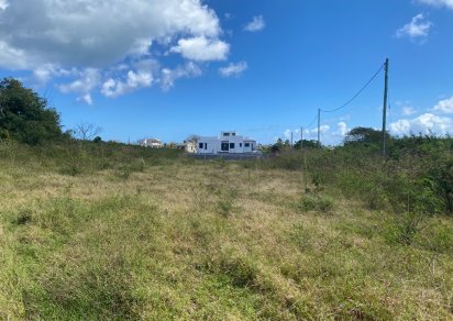 Terrain résidentiel - 590 m²
