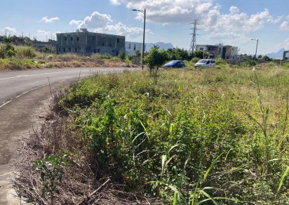 Terrain résidentiel - 684 m²