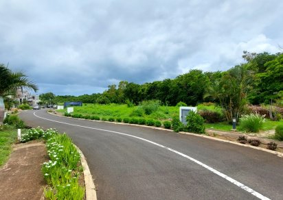 Terrain résidentiel - 766 m²