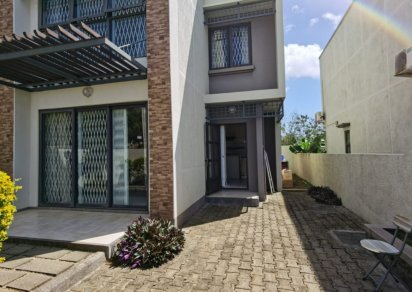 Townhouse / Duplex - 3 Bedrooms - 190 m²