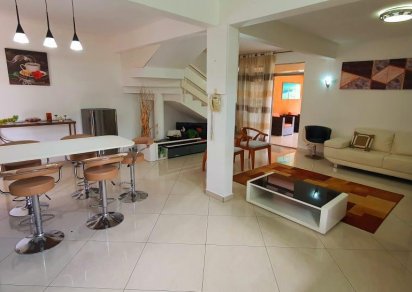 Townhouse / Duplex - 3 Bedrooms - 200 m²