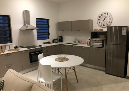 Townhouse / Duplex - 3 Bedrooms - 200 m²