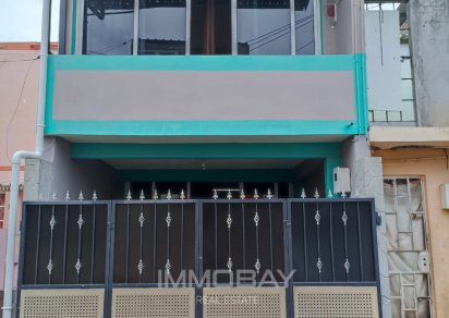 Townhouse / Duplex - 3 Bedrooms - 204 m²