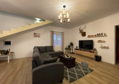 Townhouse / Duplex - 3 Bedrooms - 217 m²