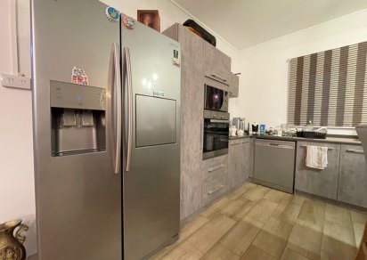 Townhouse / Duplex - 3 Bedrooms - 217 m²