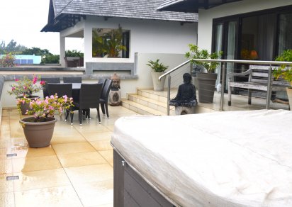 Townhouse / Duplex - 4 Bedrooms - 368 m²